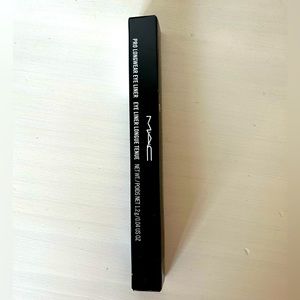 MAC Pro Longwear Eye Liner, Pro Longwear collection, Definedly Black